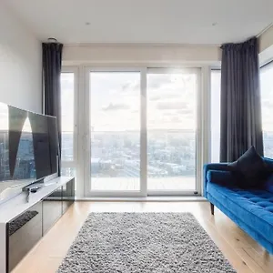 Apartment Luxury River Side Penthouse, London